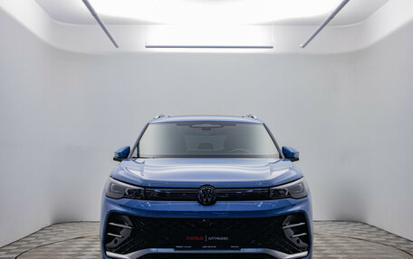 Volkswagen Tiguan, 2024 год, 4 280 000 рублей, 2 фотография