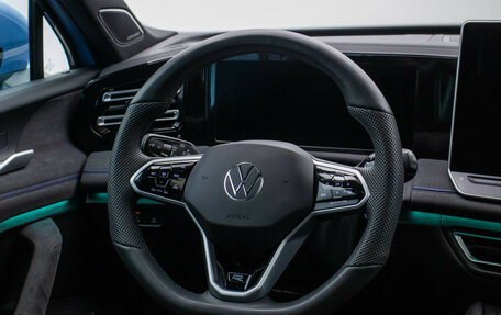Volkswagen Tiguan, 2024 год, 4 280 000 рублей, 15 фотография