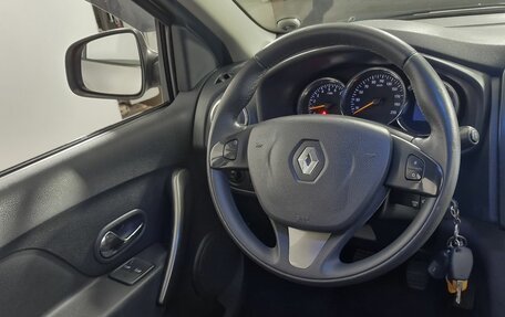Renault Sandero II рестайлинг, 2015 год, 869 000 рублей, 15 фотография