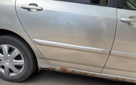 Toyota Corolla, 2004 год, 350 000 рублей, 4 фотография
