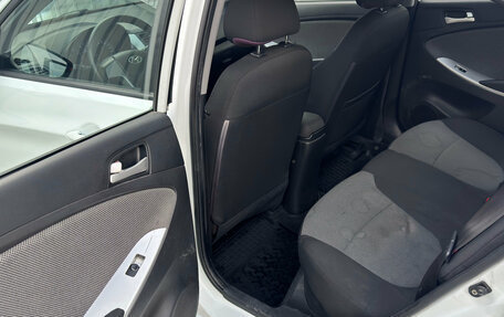Hyundai Solaris II рестайлинг, 2013 год, 739 000 рублей, 11 фотография