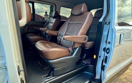 Hyundai Grand Starex Grand Starex I рестайлинг 2, 2019 год, 3 750 000 рублей, 24 фотография