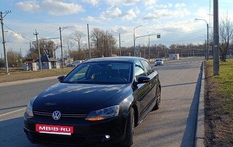 Volkswagen Jetta VII, 2013 год, 850 000 рублей, 2 фотография