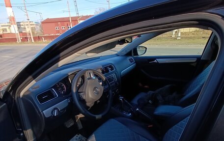 Volkswagen Jetta VII, 2013 год, 850 000 рублей, 12 фотография