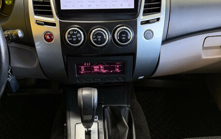 Mitsubishi Pajero Sport II рестайлинг, 2014 год, 1 999 000 рублей, 12 фотография
