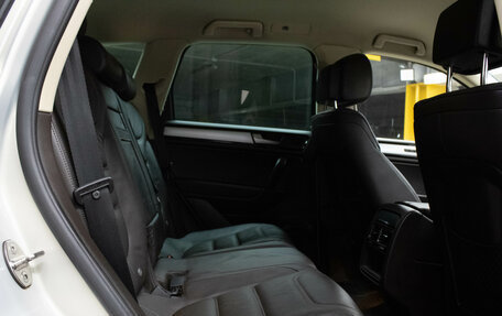 Volkswagen Touareg III, 2014 год, 2 189 000 рублей, 6 фотография
