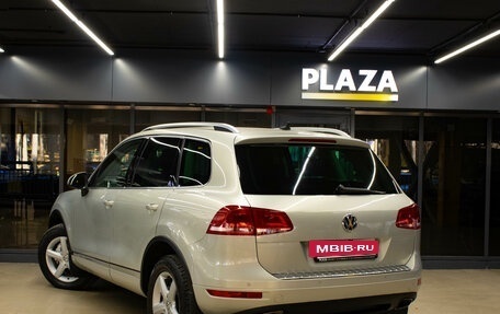 Volkswagen Touareg III, 2014 год, 2 189 000 рублей, 24 фотография
