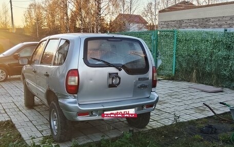 Chevrolet Niva I рестайлинг, 2003 год, 160 000 рублей, 4 фотография