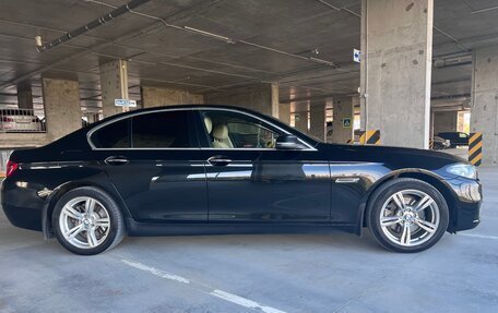 BMW 5 серия, 2016 год, 2 400 000 рублей, 7 фотография