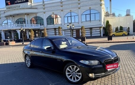 BMW 5 серия, 2010 год, 1 300 000 рублей, 2 фотография