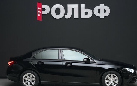 Mercedes-Benz A-Класс, 2019 год, 2 450 000 рублей, 6 фотография
