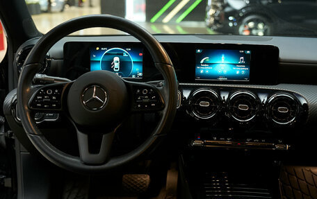 Mercedes-Benz A-Класс, 2019 год, 2 450 000 рублей, 35 фотография
