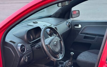 Ford Fusion I, 2005 год, 220 000 рублей, 24 фотография
