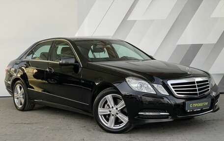 Mercedes-Benz E-Класс, 2012 год, 2 100 000 рублей, 3 фотография