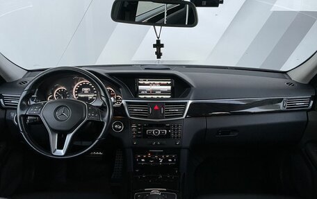 Mercedes-Benz E-Класс, 2012 год, 2 100 000 рублей, 14 фотография