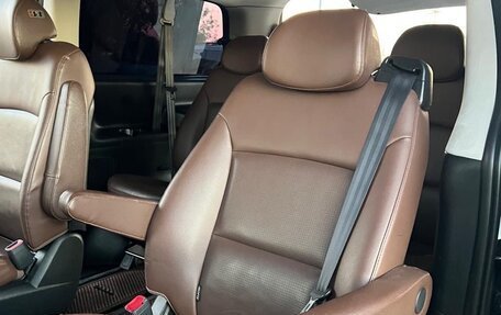 Hyundai Grand Starex Grand Starex I рестайлинг 2, 2019 год, 3 100 000 рублей, 4 фотография