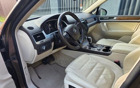 Volkswagen Touareg III, 2013 год, 2 700 000 рублей, 13 фотография