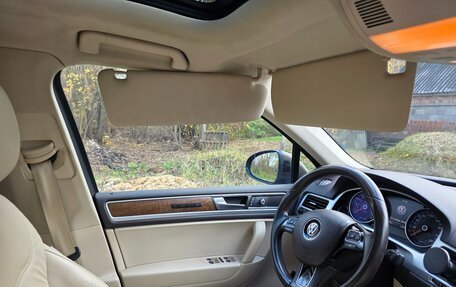 Volkswagen Touareg III, 2013 год, 2 700 000 рублей, 23 фотография