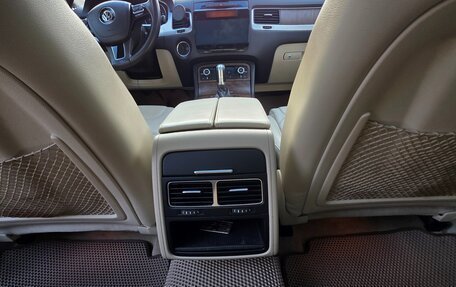 Volkswagen Touareg III, 2013 год, 2 700 000 рублей, 26 фотография