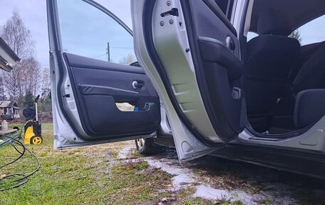 Nissan Tiida, 2010 год, 790 000 рублей, 7 фотография