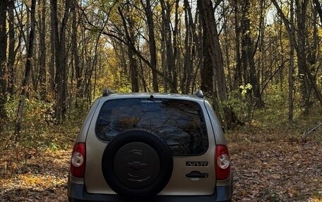Chevrolet Niva I рестайлинг, 2012 год, 450 000 рублей, 4 фотография