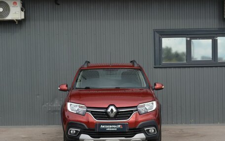 Renault Sandero II рестайлинг, 2020 год, 879 999 рублей, 2 фотография