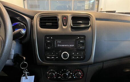 Renault Logan II, 2017 год, 885 000 рублей, 13 фотография