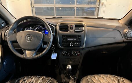 Renault Logan II, 2017 год, 885 000 рублей, 9 фотография
