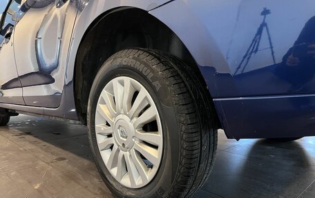 Renault Logan II, 2017 год, 885 000 рублей, 20 фотография