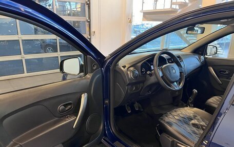 Renault Logan II, 2017 год, 885 000 рублей, 21 фотография