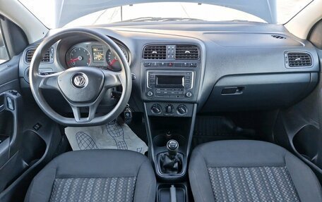 Volkswagen Polo VI (EU Market), 2016 год, 850 000 рублей, 5 фотография