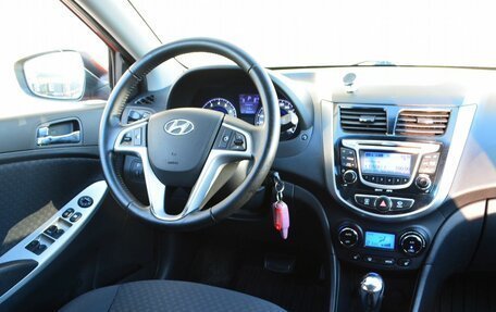 Hyundai Solaris II рестайлинг, 2012 год, 869 999 рублей, 8 фотография