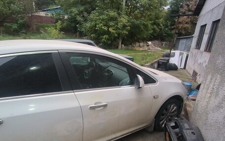 Opel Astra J, 2013 год, 295 000 рублей, 8 фотография