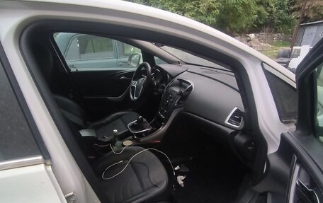 Opel Astra J, 2013 год, 295 000 рублей, 10 фотография