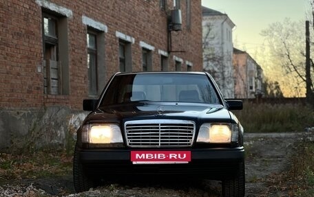 Mercedes-Benz W124, 1992 год, 230 000 рублей, 3 фотография