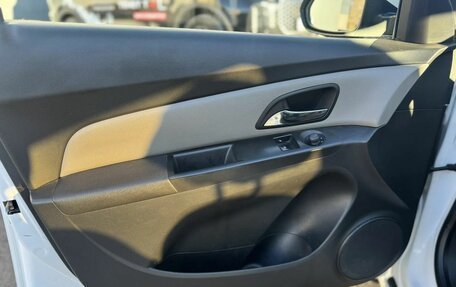 Chevrolet Cruze II, 2013 год, 750 000 рублей, 7 фотография