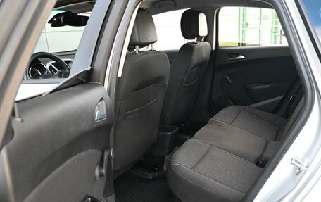 Opel Astra J, 2012 год, 900 000 рублей, 11 фотография