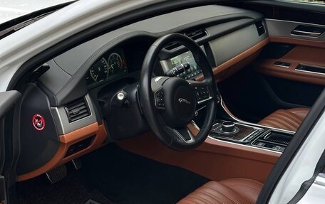 Jaguar XF II, 2020 год, 3 600 000 рублей, 8 фотография