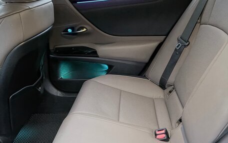 Lexus ES VII, 2022 год, 4 399 000 рублей, 18 фотография