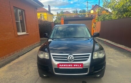 Volkswagen Touareg III, 2004 год, 1 250 000 рублей, 2 фотография