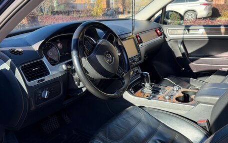 Volkswagen Touareg III, 2012 год, 1 990 000 рублей, 8 фотография