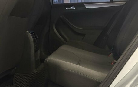 Volkswagen Jetta VII, 2011 год, 830 000 рублей, 8 фотография