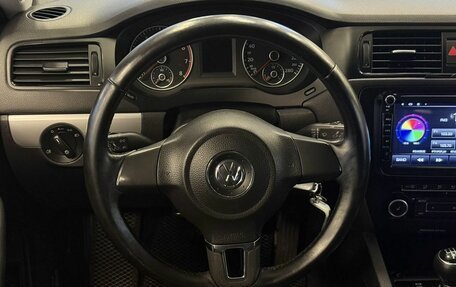 Volkswagen Jetta VII, 2011 год, 830 000 рублей, 9 фотография