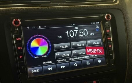 Volkswagen Jetta VII, 2011 год, 830 000 рублей, 13 фотография
