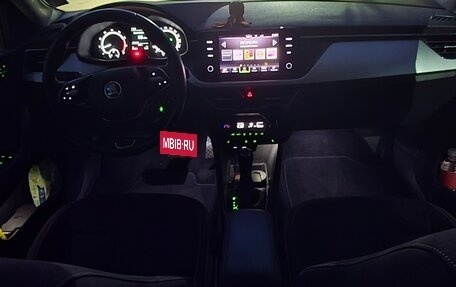 Skoda Rapid II, 2021 год, 1 800 000 рублей, 12 фотография