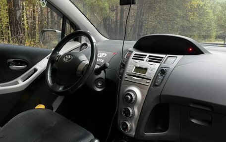 Toyota Yaris III, 2008 год, 500 000 рублей, 8 фотография