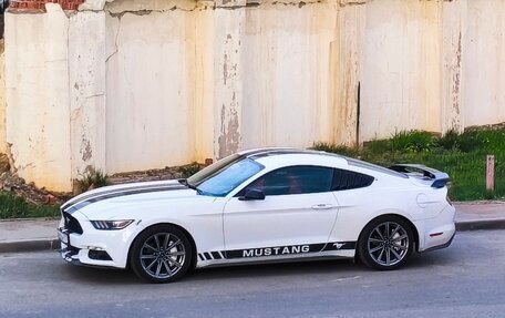 Ford Mustang VI рестайлинг, 2015 год, 2 500 000 рублей, 5 фотография