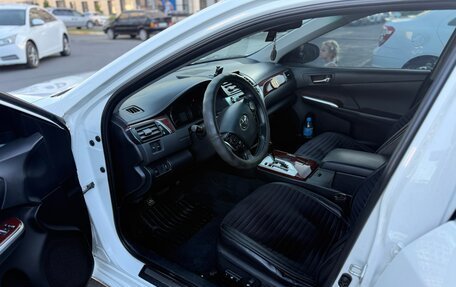 Toyota Camry, 2014 год, 1 700 000 рублей, 8 фотография
