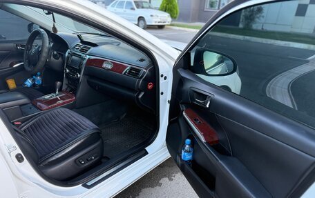 Toyota Camry, 2014 год, 1 700 000 рублей, 11 фотография