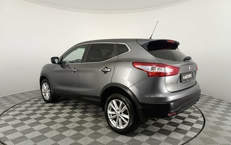 Nissan Qashqai, 2015 год, 1 390 000 рублей, 9 фотография